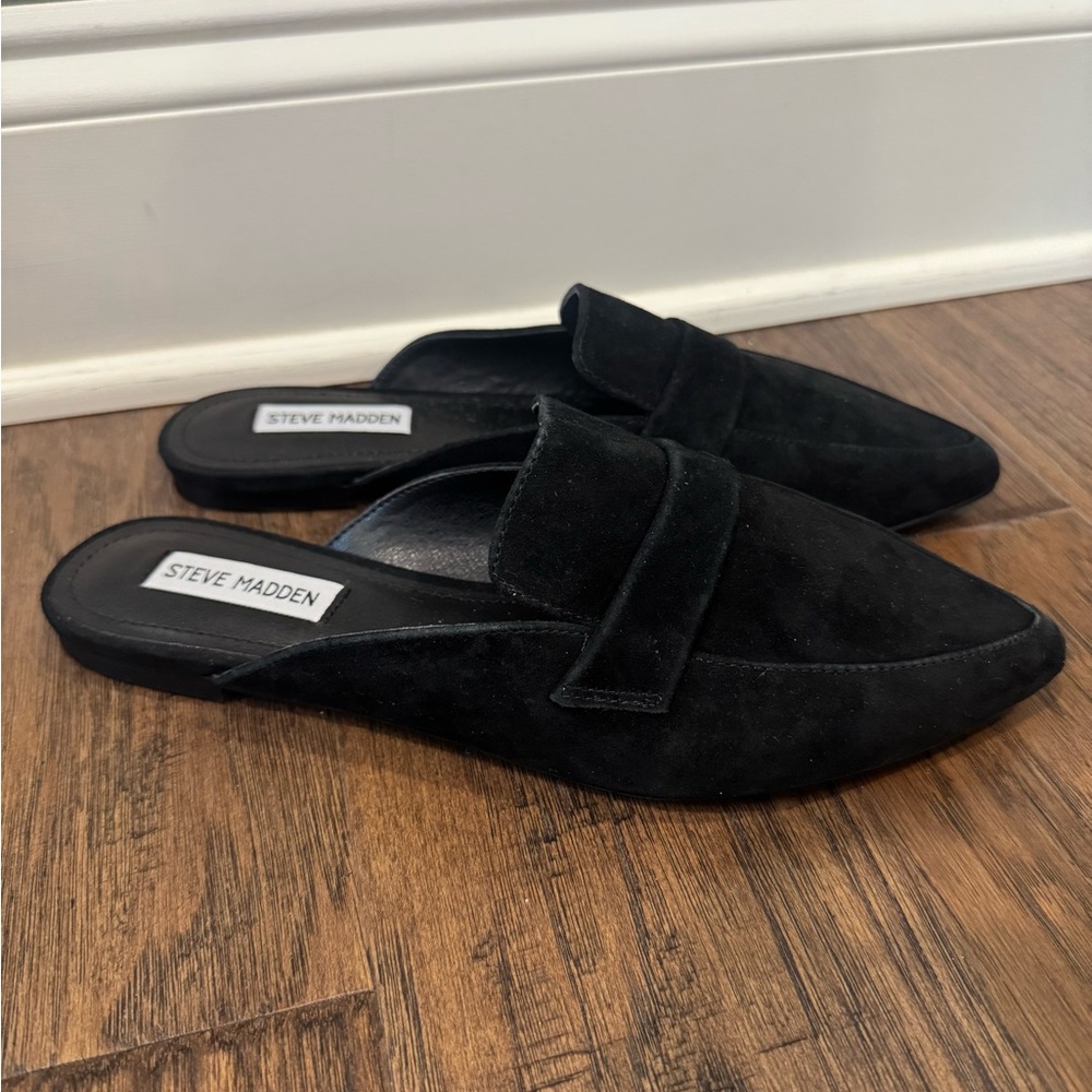 Steve Madden Black Suede Pointed Backless Loafers